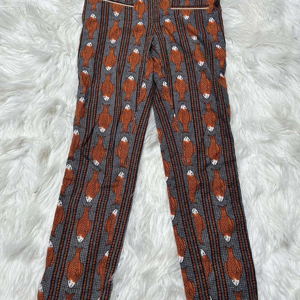 Cartonnier/ Anthropologie Orange and Gray Fish Patterned Cropped Pants